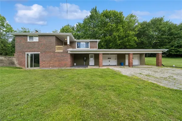 40 Peters Rd, Greensburg, PA 15601
