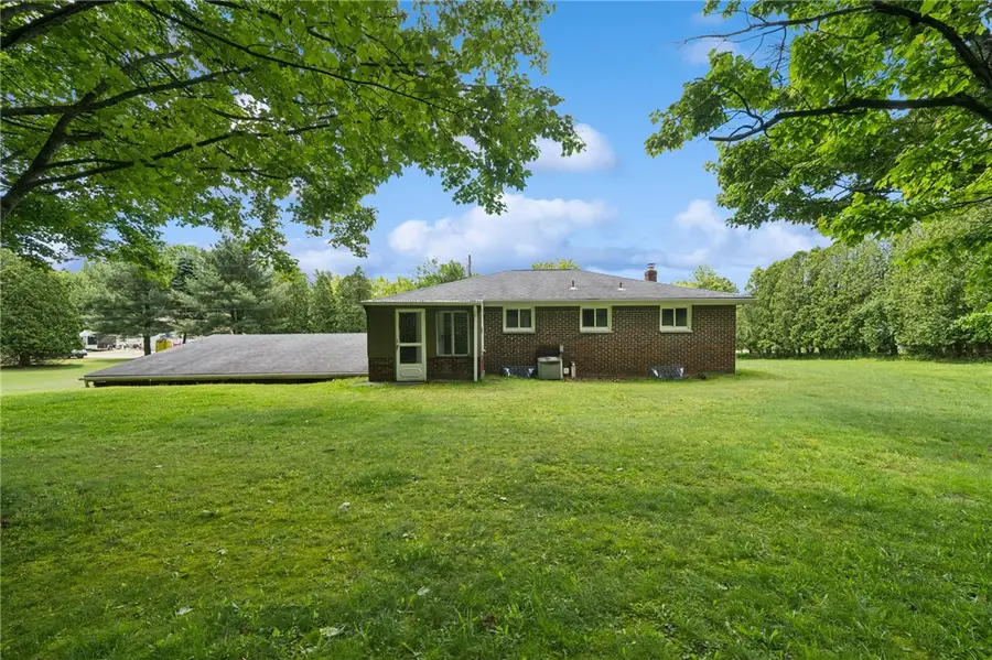 40 Peters Rd, Greensburg, PA 15601 - #3