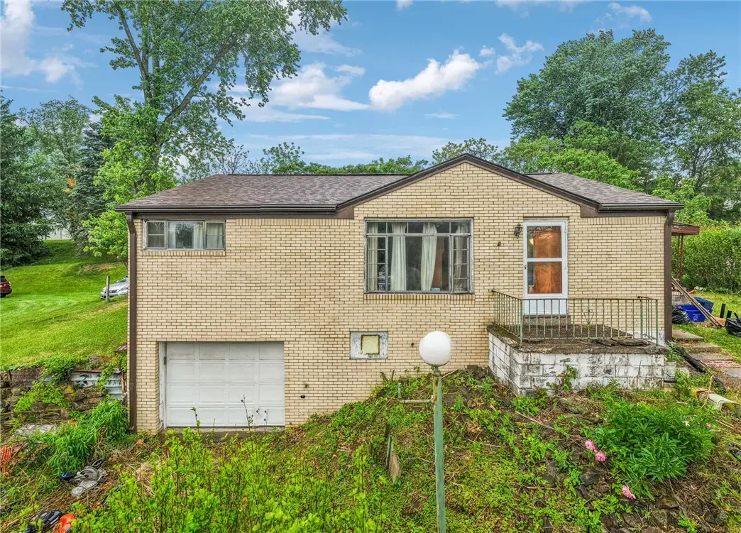 1200 Robbie Dr, Irwin, PA 15642 - #1