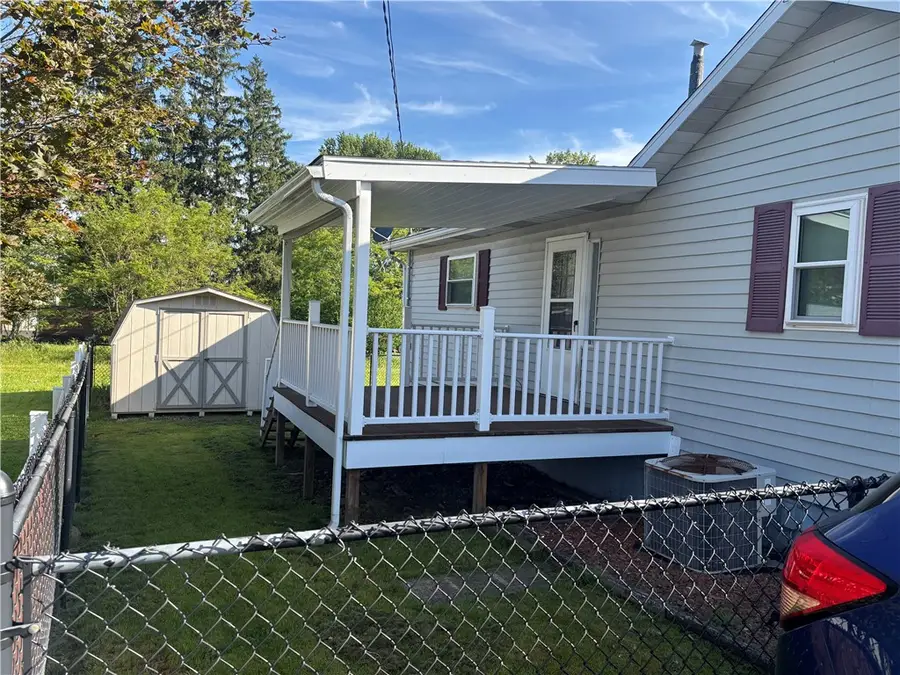 109 Paull St, Hopwood, PA 15445 - #3