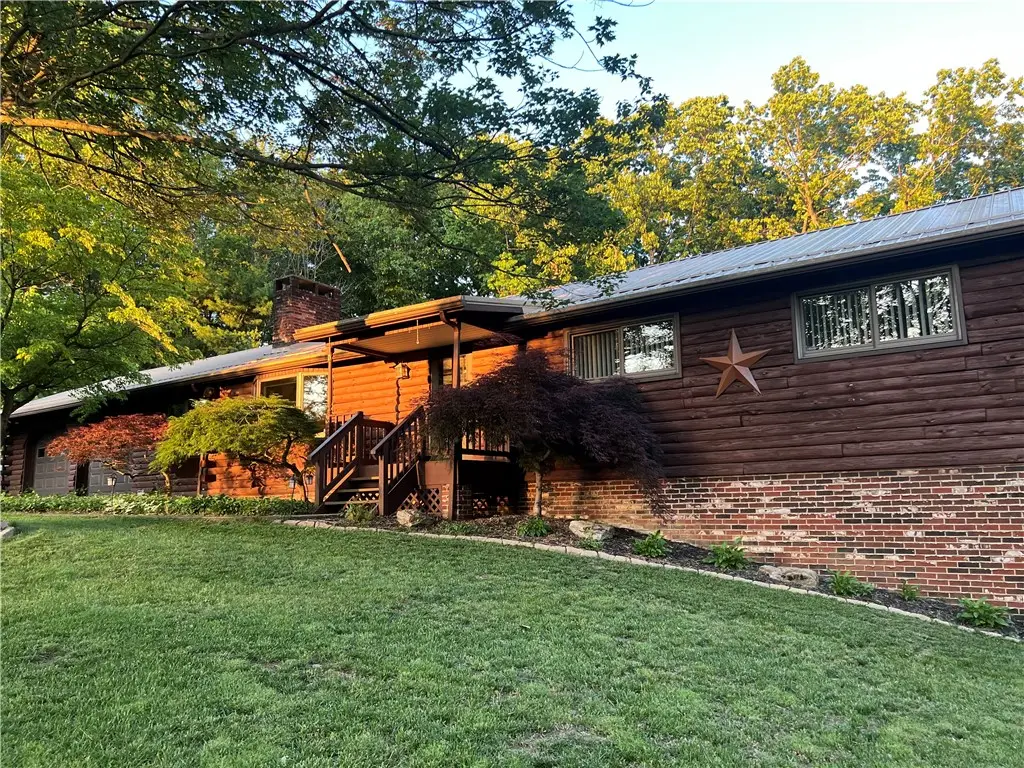 6229 Terry Ln, Murrysville, PA 15668 - #1