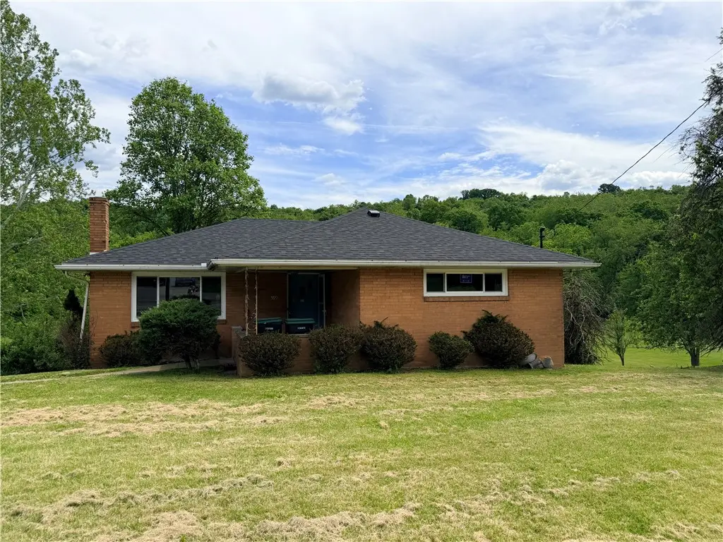 599 Western Ave, Canonsburg, PA 15317 - #1