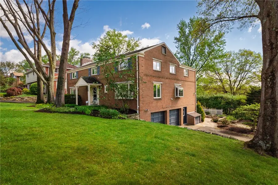 1155 Folkstone Dr, Pittsburgh, PA 15243 - #2