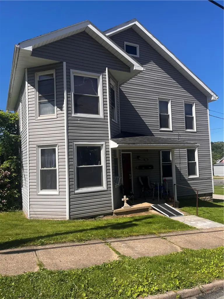 702 Vine, West Newton, PA 15089 - #1