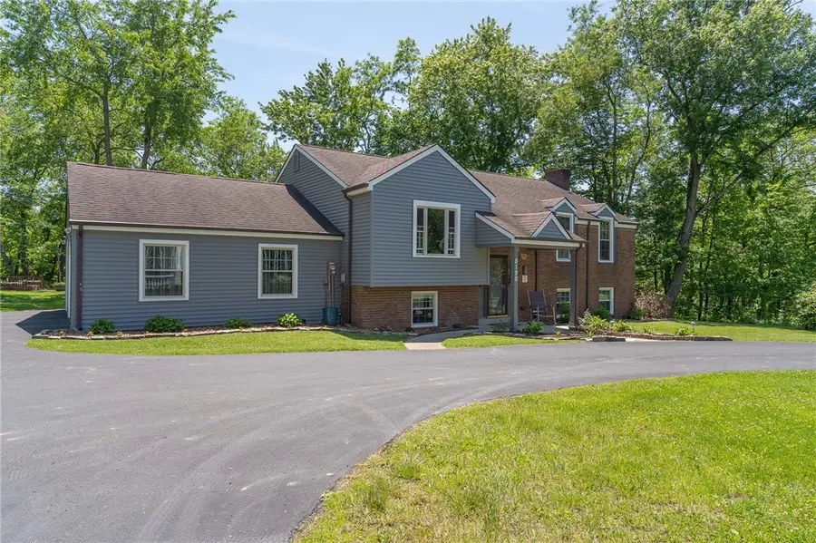 5190 Windy Hill Dr, Gibsonia, PA 15044 - #3