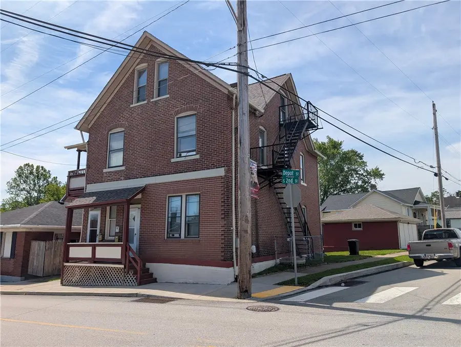 105 Depot St, Youngwood, PA 15697 - #3