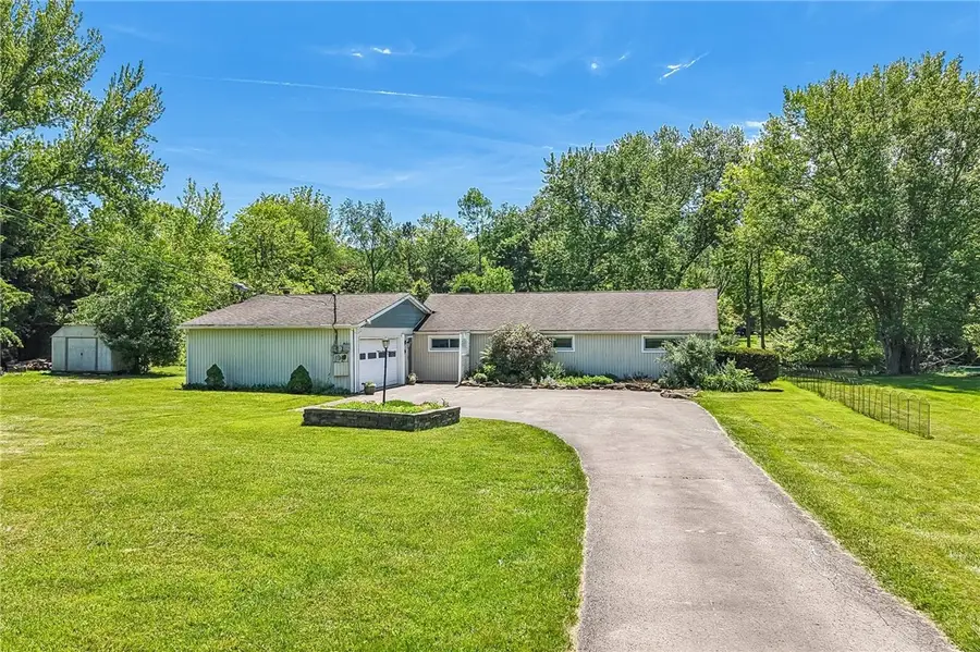 120 Lakeview Rd, Fombell, PA 16123 - #3