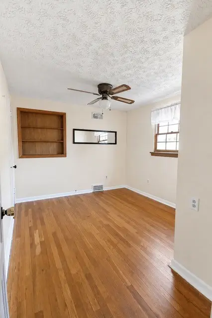 162 Columbia Dr, Pittsburgh, PA 15236 - #3