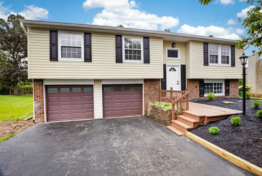 2016 Pembrook Drive, Indiana, PA 15116 - #2