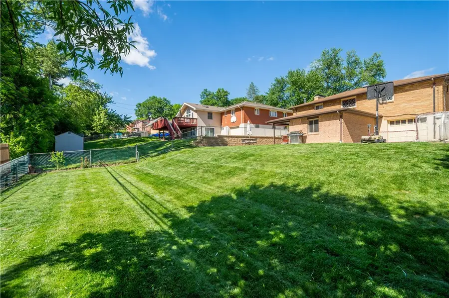1234 Lakemont Dr., Pittsburgh, PA 15243 - #2