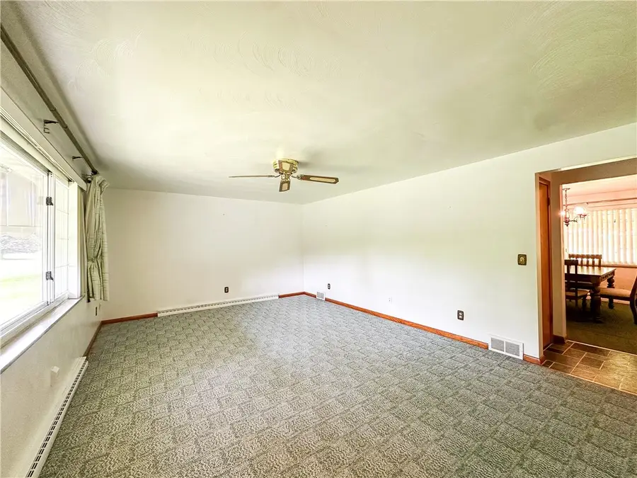 1292 Martin Rd, Tarentum, PA 15084 - #3