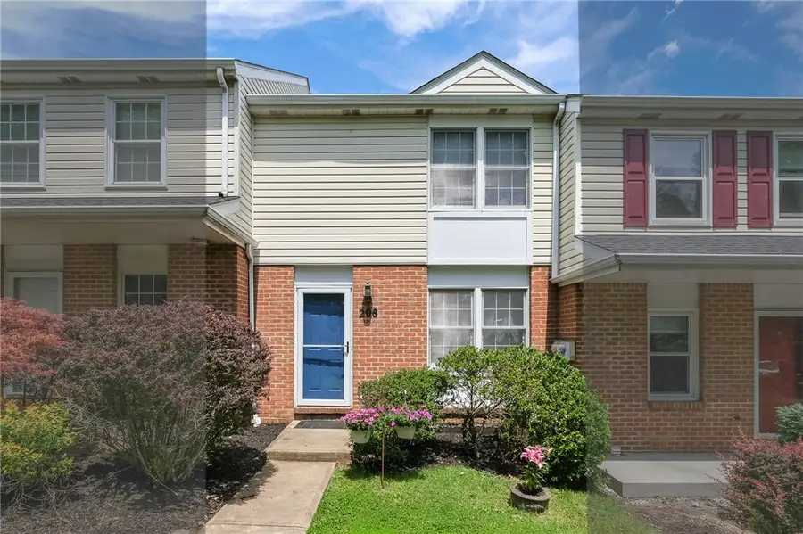 208 Meadowview Dr, Canonsburg, PA 15317 - #2