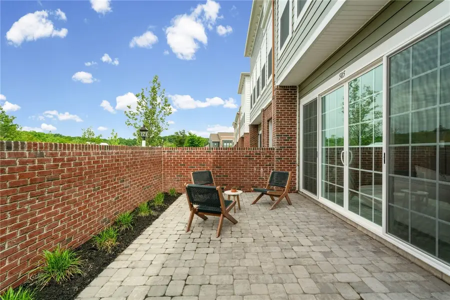 505 High Crescent Rd, Cranberry, PA 16066 - #3