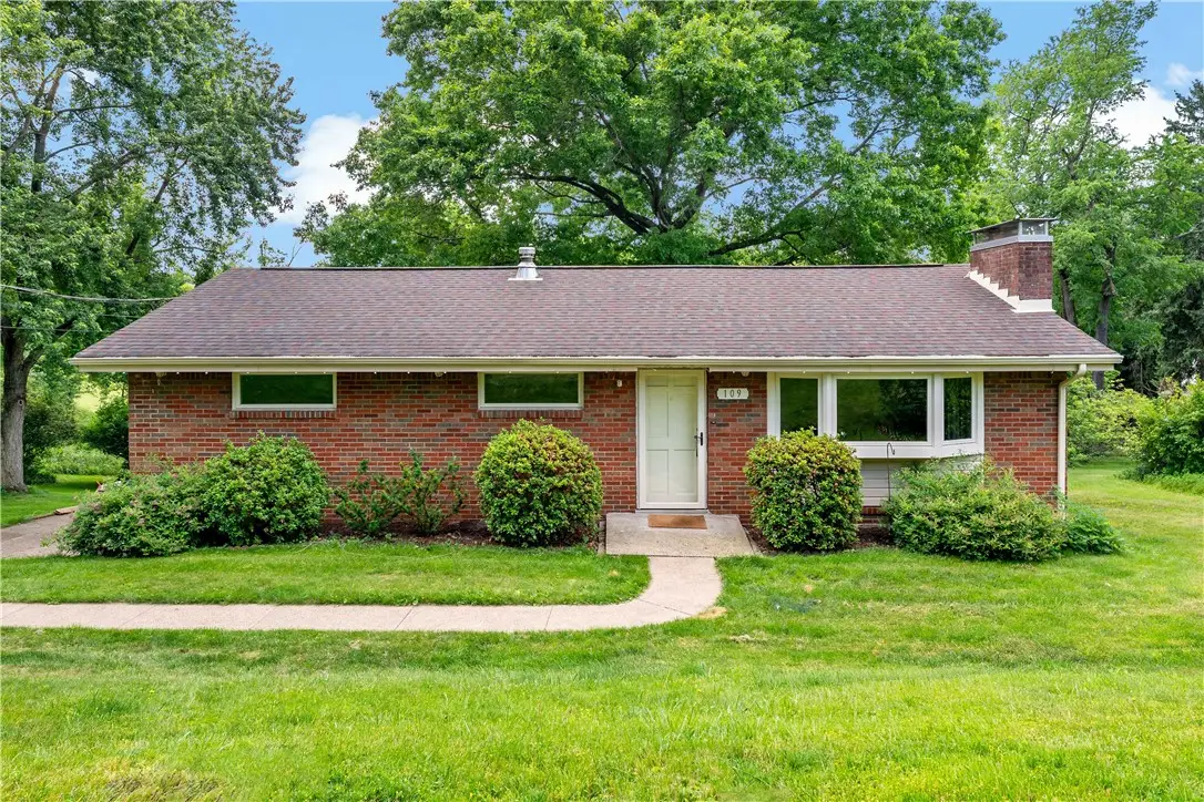109 Elm Ln, Coraopolis, PA 15108 - #1