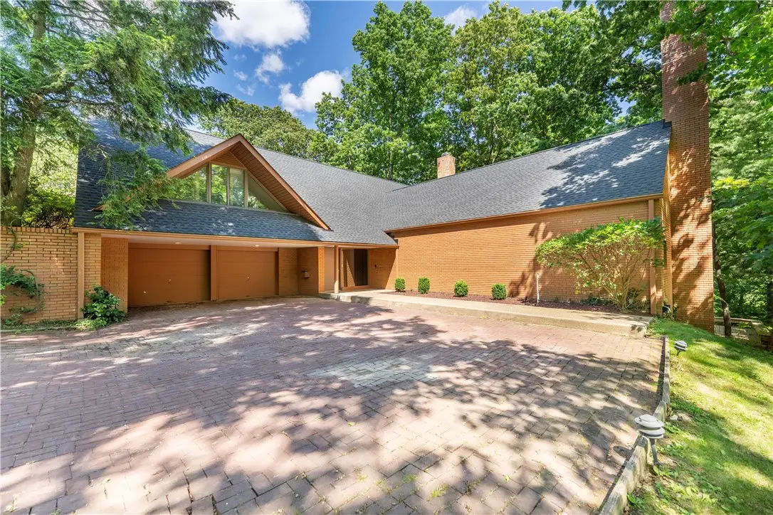 12 Woodland, Mount Lebanon, PA 15228 - #1