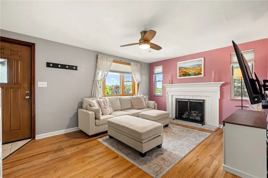 3541 Rosalia Ave, Pittsburgh, PA 15234 - #2