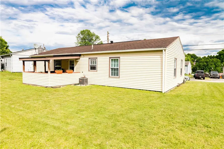 652 Westchester Dr, North Huntingdon, PA 15642 - #3