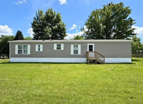 1569 Lee Lane, Grove City, PA 16127