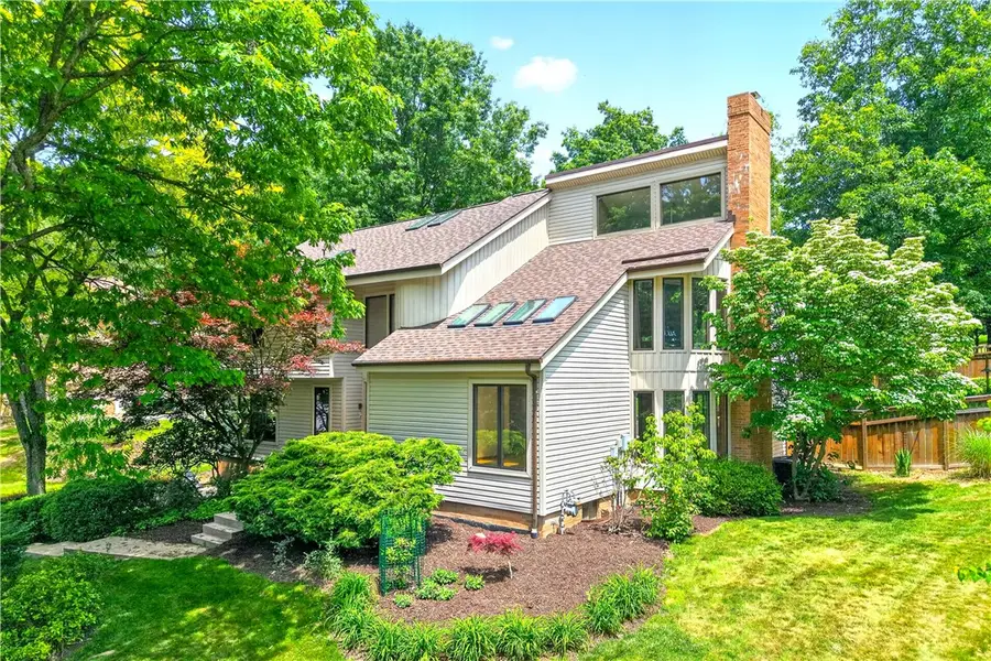 105 Northbrook Dr, Gibsonia, PA 15044 - #3