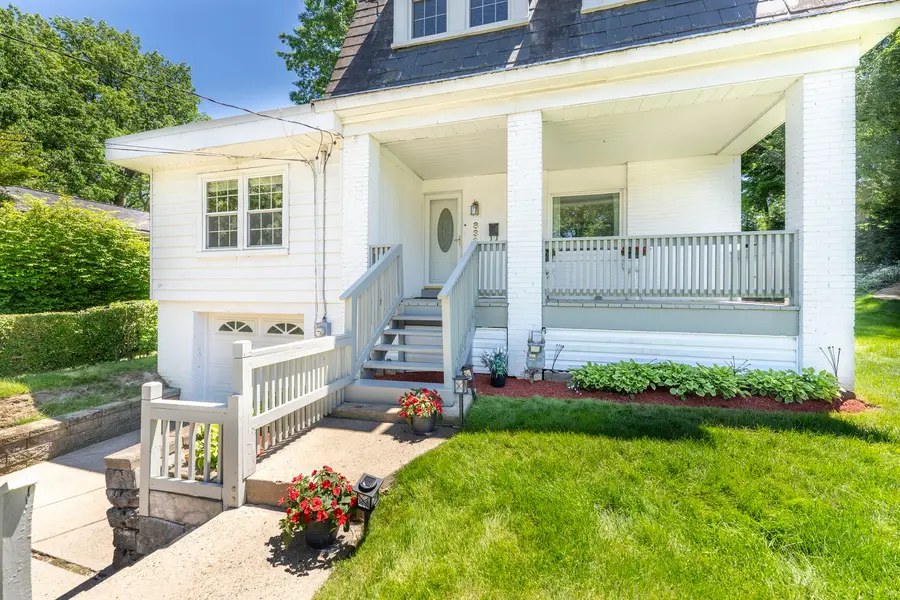 833 Chalmers Place, Pittsburgh, PA 15243 - #3