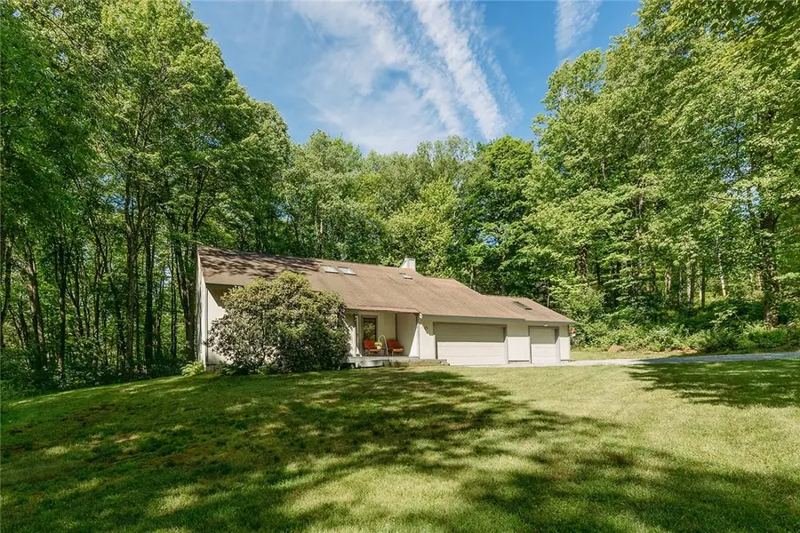 108 Hickory Hills Ln, Slippery Rock, PA 16057 - #2