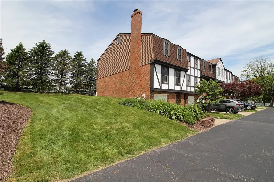 211 Greenwood Drive, Canonsburg, PA 15317 - #3