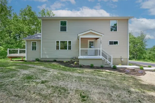 162 Foxwood Rd, Coraopolis, PA 15108