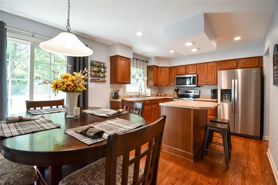 957 Montclair Dr, Coraopolis, PA 15108 - #3