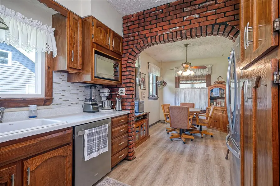 326 Virginia Ave, Ellwood City, PA 16117 - #3