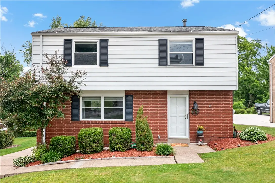 2232 Altaview Ave, Pittsburgh, PA 15226 - #1