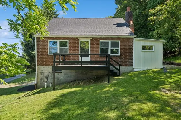 924 Darlington Ave, Jeannette, PA 15644