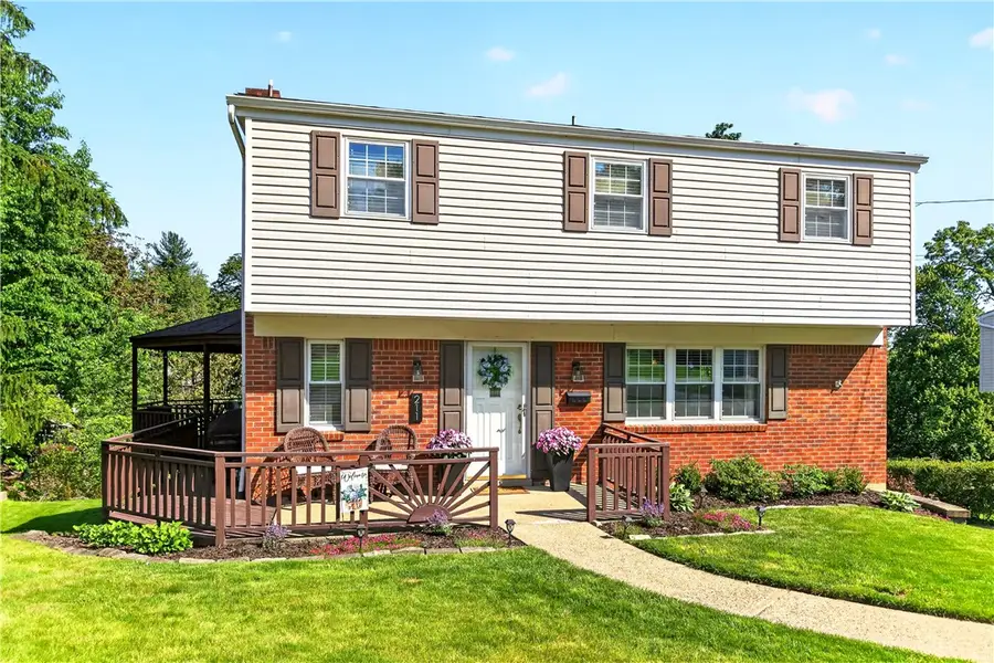 211 Elrose Dr, Pittsburgh, PA 15237 - #2
