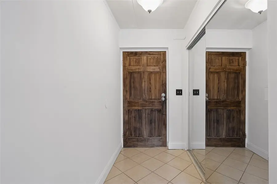 1232 Forest Green Dr, Coraopolis, PA 15108 - #3