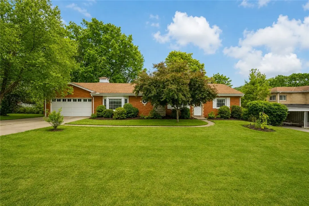 347 Carlton Rd, Bethel Park, PA 15102 - #1