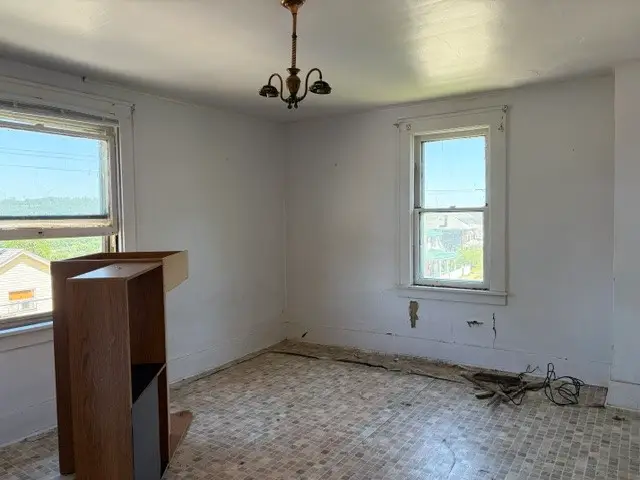 939 Meadow Ave, Charleroi, PA 15022 - #3