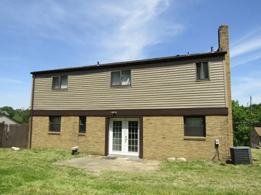 5560 Clarene Dr, Bethel Park, PA 15102 - #3