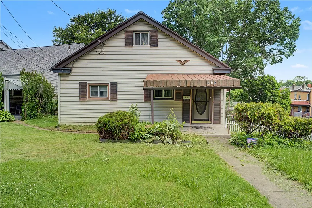 212 Singer Avenue, McKees Rocks, PA 15136 - #1