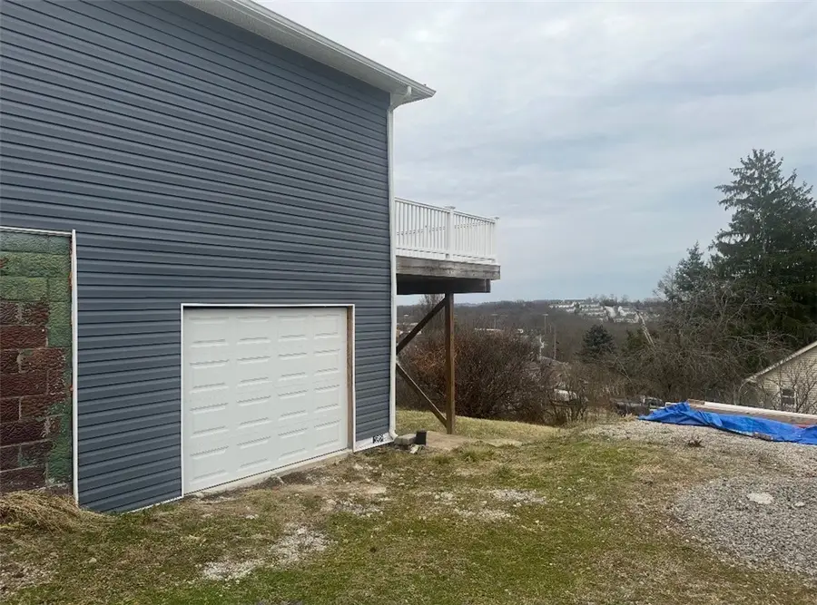 26 Coraopolis Rd, Coraopolis, PA 15108 - #2