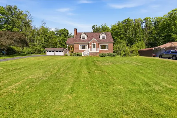 4511 Somerset Pike, Hollsopple, PA 15935