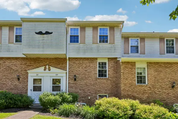 319 Bellford Court, Cranberry Twp, PA 16066
