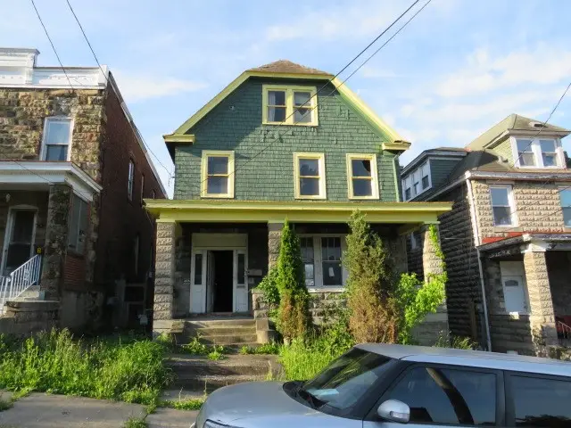 416 Cathedral Ave, Pittsburgh, PA 15210 - #1