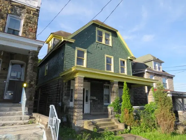 416 Cathedral Ave, Pittsburgh, PA 15210 - #2