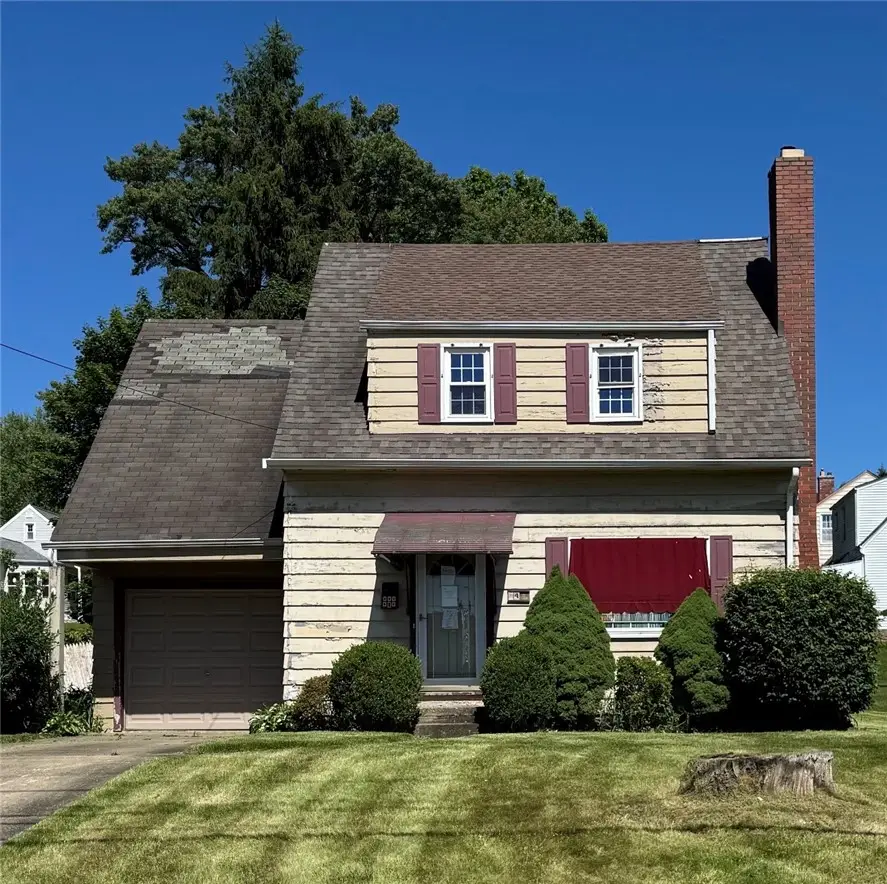 749 Pershing St, Ellwood City, PA 16117 - #1