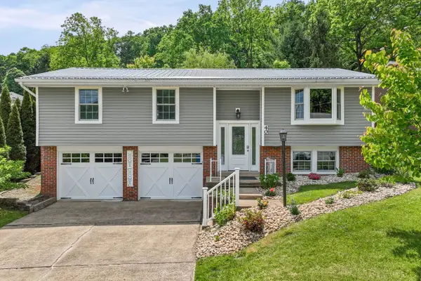 40 Moraine Rd, Pittsburgh, PA 15239