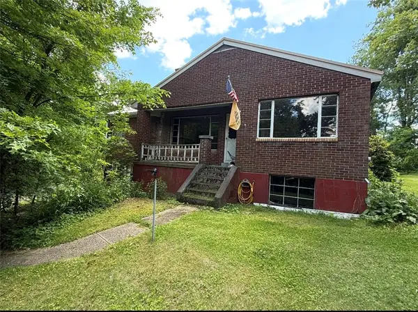 3641 Green Garden Rd, Aliquippa, PA 15001