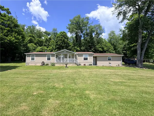 116 E Millsboro Rd, East Millsboro, PA 15433