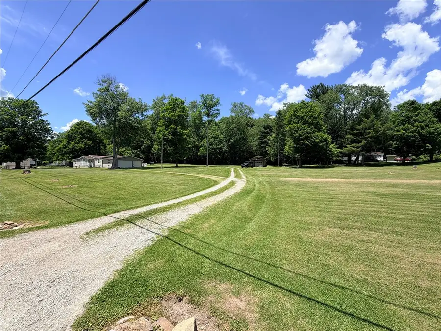 116 E Millsboro Rd, East Millsboro, PA 15433 - #3