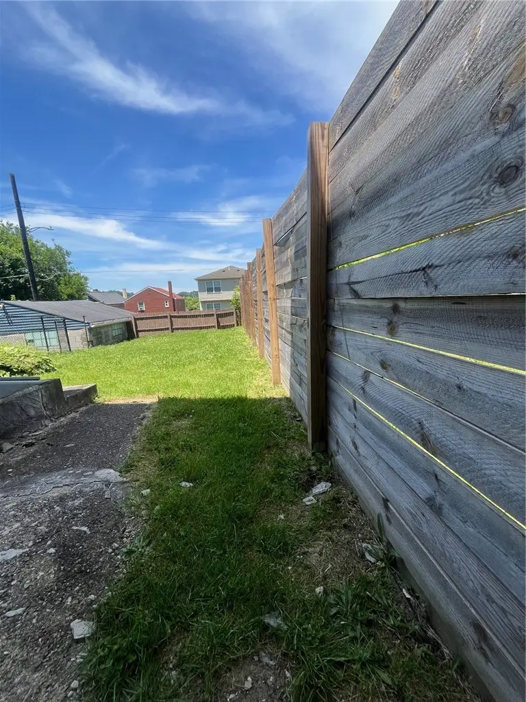 223 E 14th Ave, Homestead, PA 15120 - #3