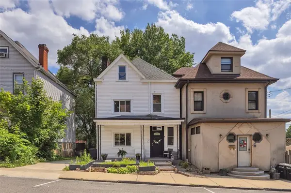 8 Marie Ave, Avalon, PA 15202