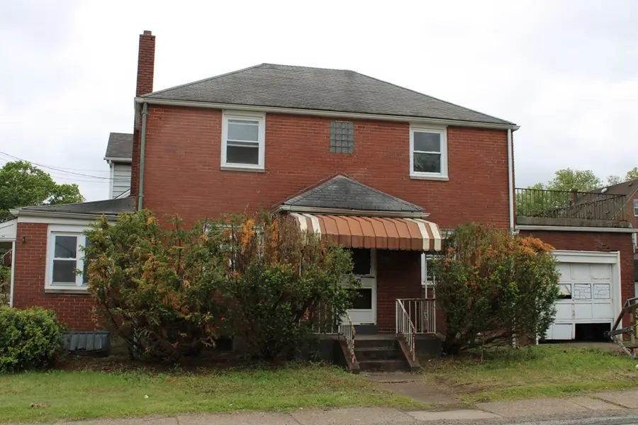 825 Liberty St, Duquesne, PA 15110 - #3